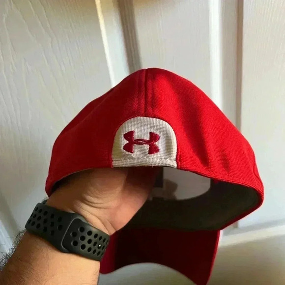 Under Armour Hat - Picture 2 of 6